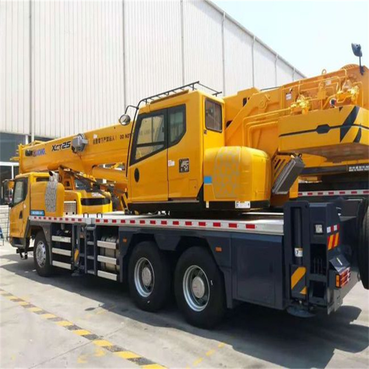 金川离这最近出租吊车电话